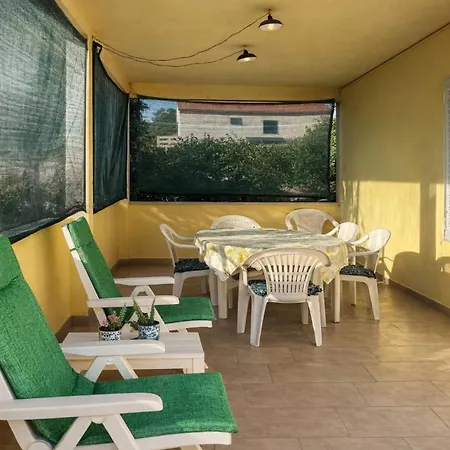 Charming 1st Floor In With Private Terrace Appartement