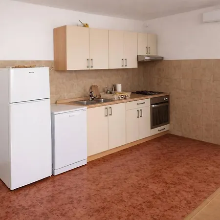 Charming 1st Floor In With Private Terrace Appartement