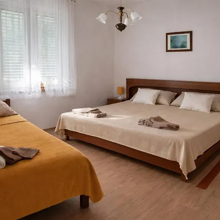 Charming 1st Floor In With Private Terrace Appartement