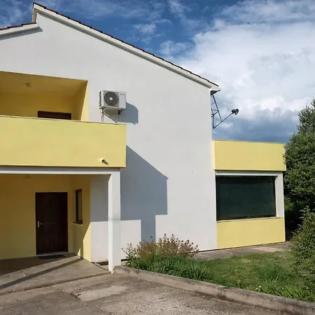 Charming 1st Floor In With Private Terrace * Ugljan